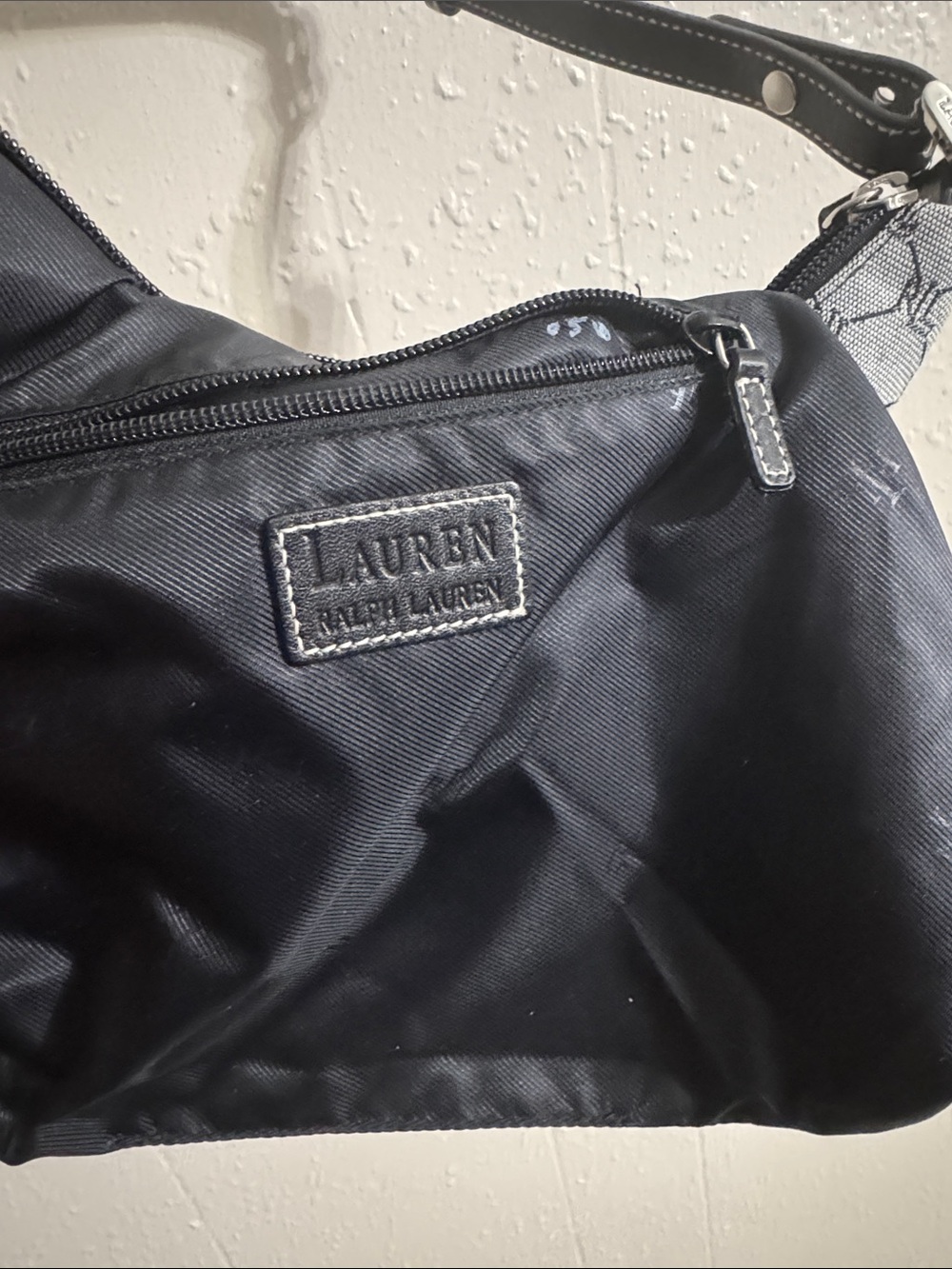 Ralph Lauren Gray Monogram Shoulder Bag with Black Trim - Picture 2 of 16